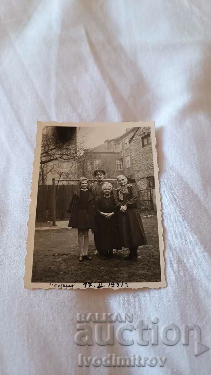 Fotografie Sofia ofițer femei și fată 1941