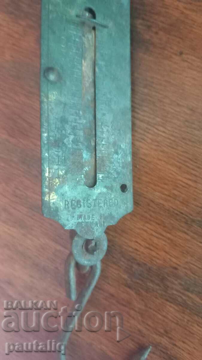 SCALE with price 3.00 BGN | € 1.53 SCALE with price 3.00 BGN | € 1.53