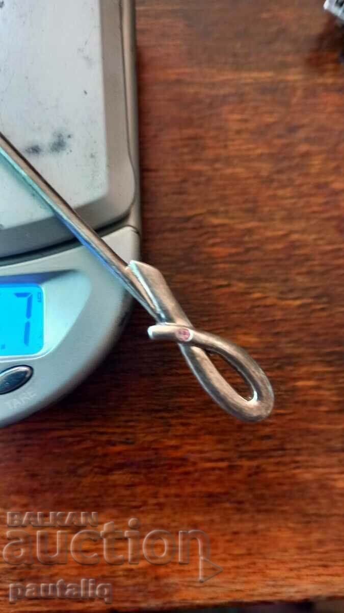 Livrarea LINGURĂ DE ARGINT Livrarea LINGURĂ DE ARGINT