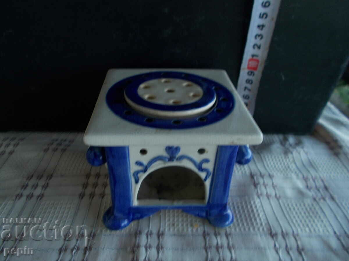Ceramic tea warmer with price 7.00 BGN | € 3.58 Ceramic tea warmer with price 7.00 BGN | € 3.58