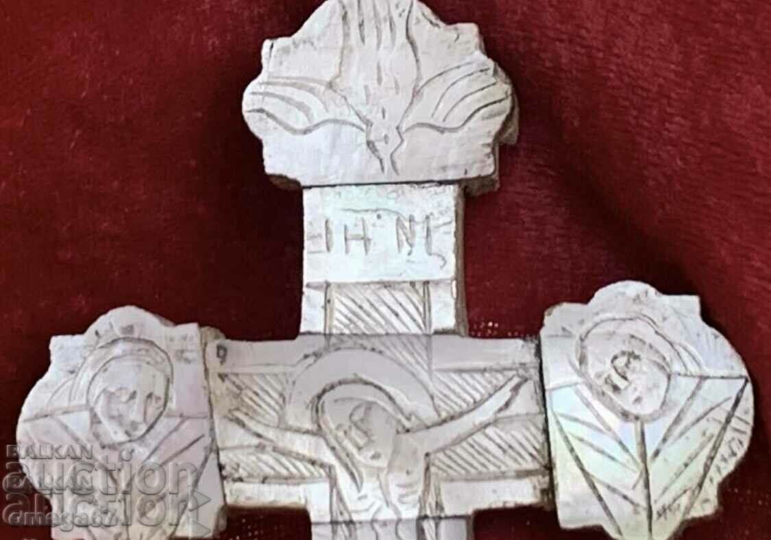 Bozhigrob mother-of-pearl cross from the 19th century. with price 333.00 BGN | € 170.26