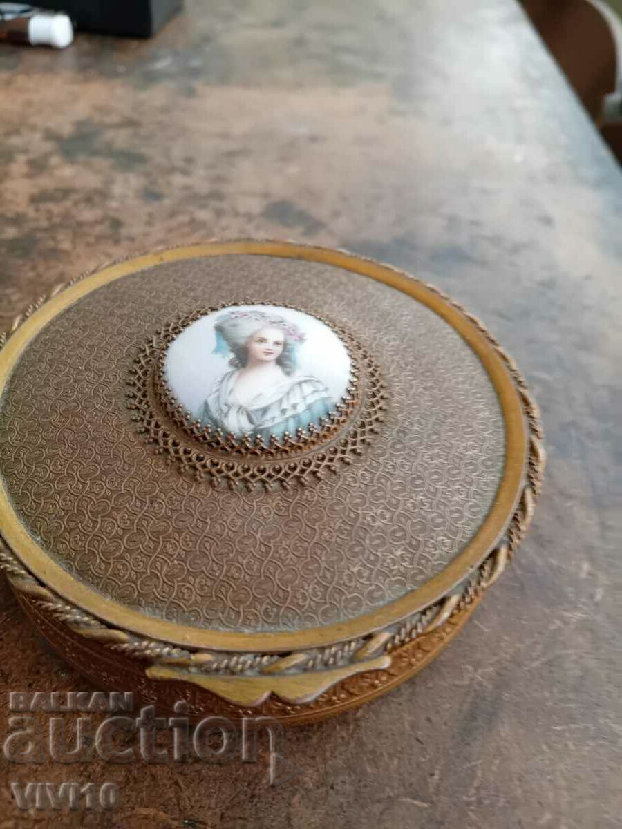 Antique jewelry box, bronze, enamel Antique jewelry box, bronze, enamel