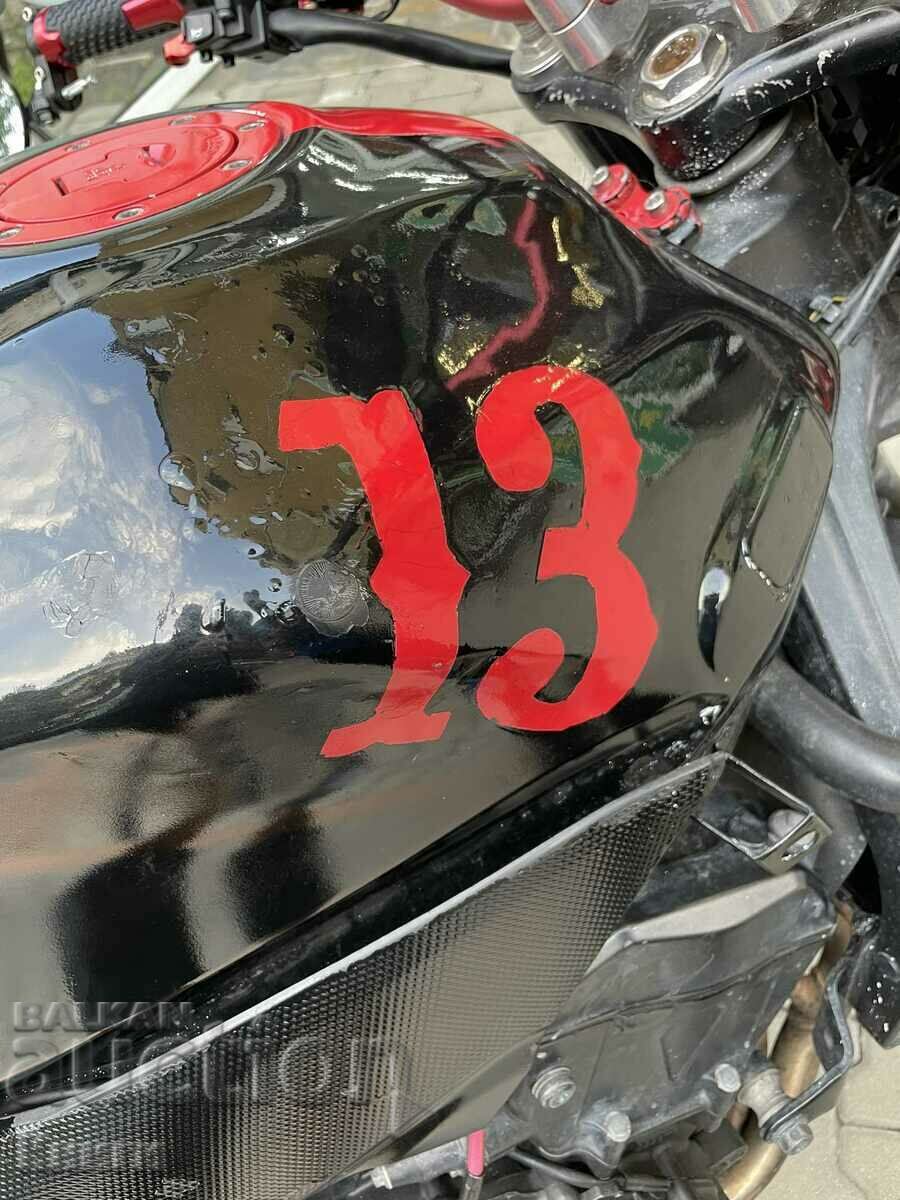 Honda CBR 600 motorcycle with price 8500.00 BGN | € 4345.98 Honda CBR 600 motorcycle with price 8500.00 BGN | € 4345.98