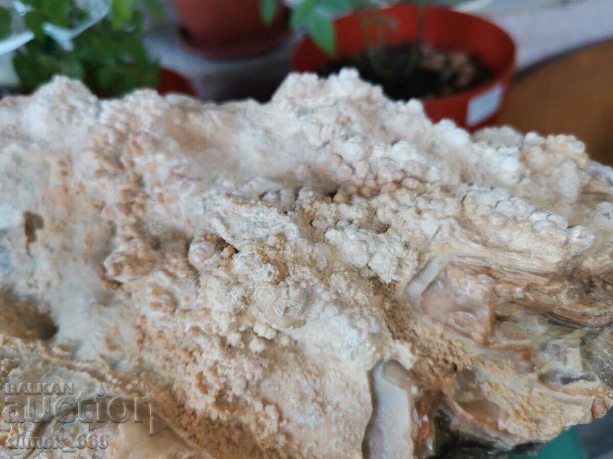 Auction Marble Onyx, Calcite, Aragonite Auction Marble Onyx, Calcite, Aragonite