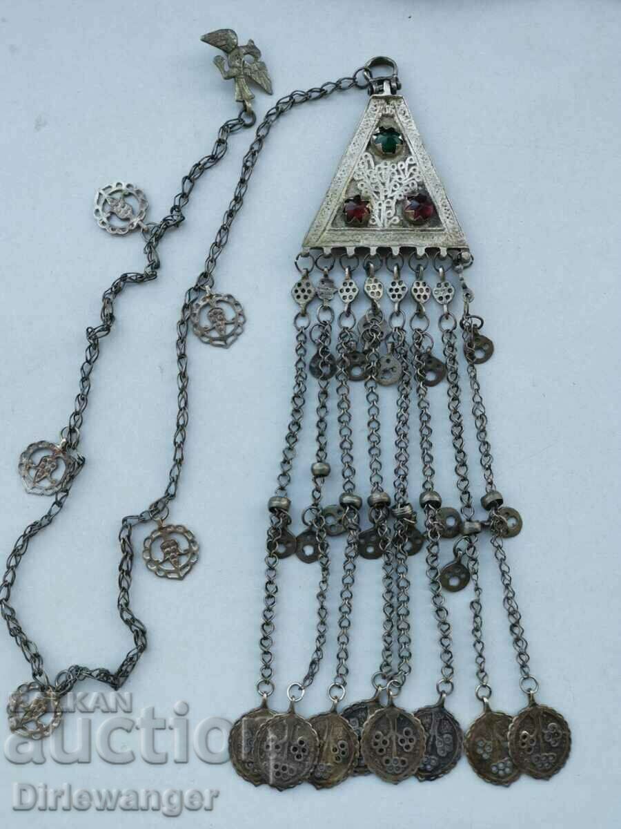 Licitație Bijuterii renascentiste. O cositoare. Silver / Sachan. Cu două fețe