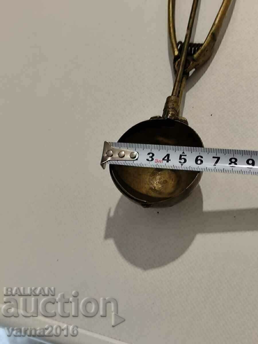 Old Brass Ice Cream Scoop - 6 Old Brass Ice Cream Scoop - 6