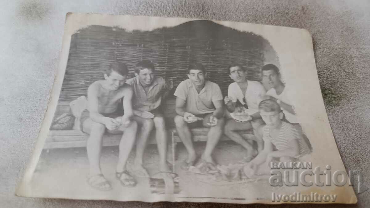 Photo Youth in shorts