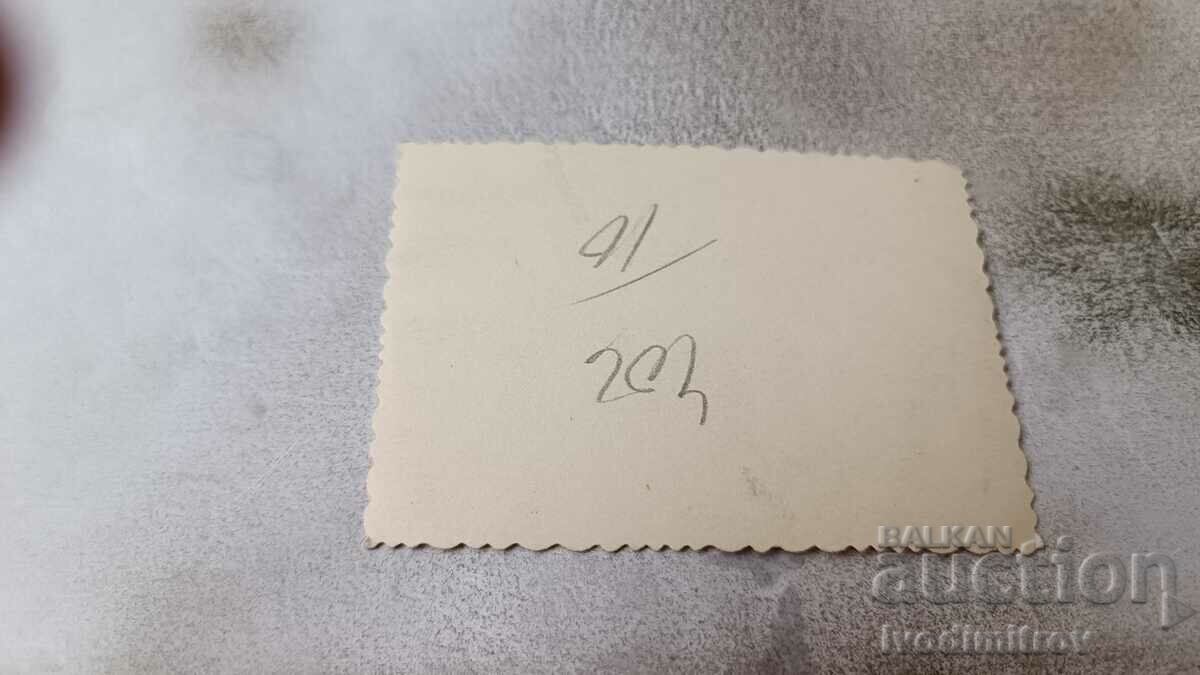 Φωτογραφία Σοφία Ένας νεαρός αξιωματικός σε έναν περίπατο με τιμή 1.65 BGN | € 0.84 Φωτογραφία Σοφία Ένας νεαρός αξιωματικός σε έναν περίπατο με τιμή 1.65 BGN | € 0.84