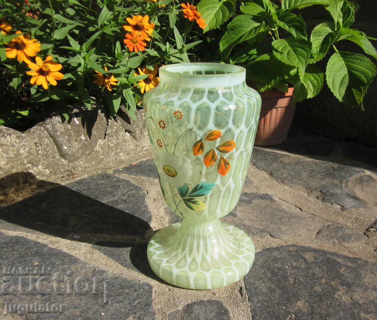 παλιό γυάλινο βάζο ζωγραφισμένο στο χέρι γυαλί Murano με τιμή 70.00 BGN | € 35.79