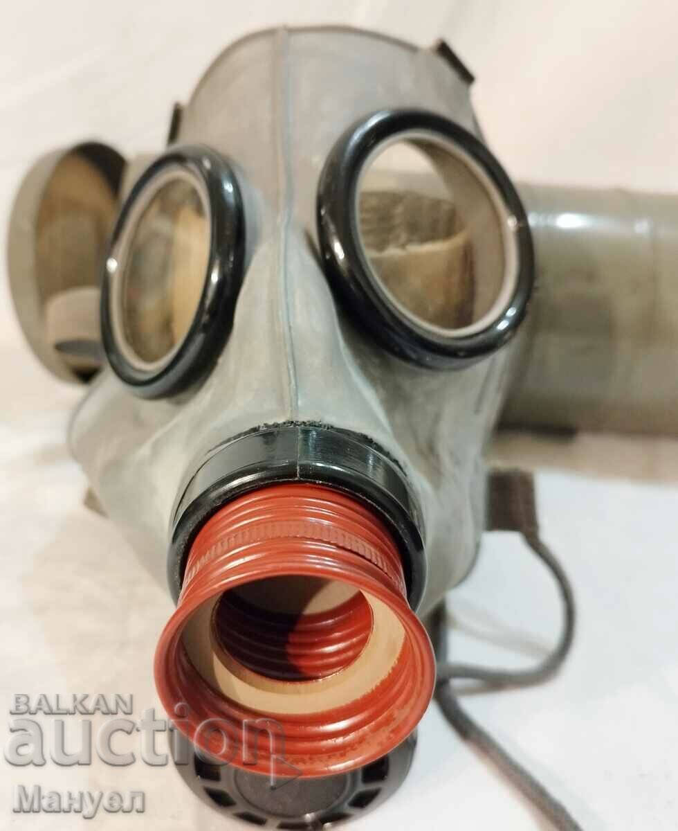 Auction  Old royal gas mask "HEMA".