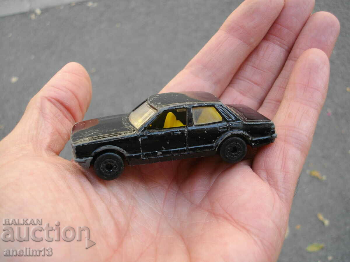 MATCHBOX BULGARIA FORD CORTINA MATCHBOX - 5 MATCHBOX BULGARIA FORD CORTINA MATCHBOX - 5