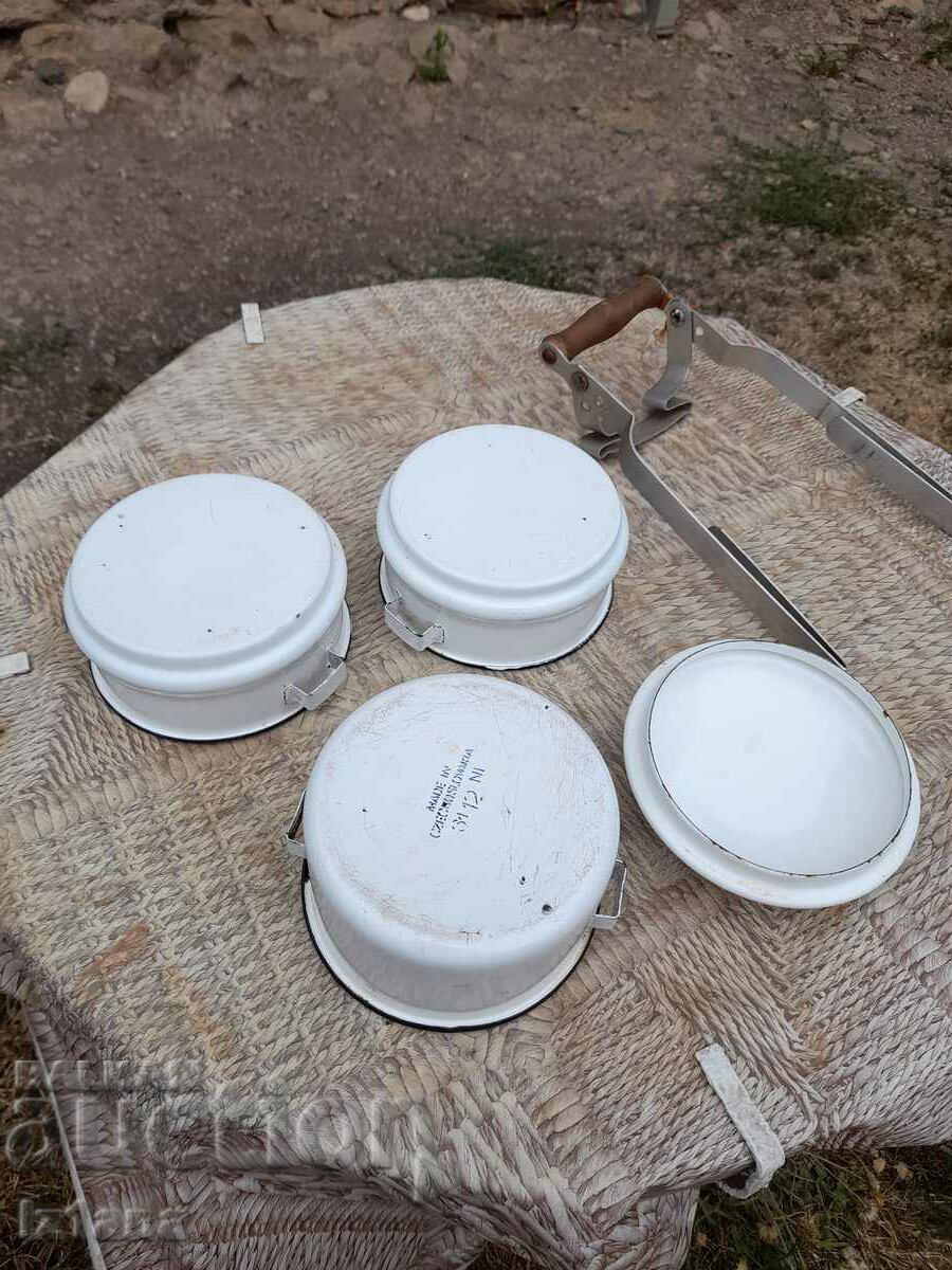 Old enameled food containers - 5