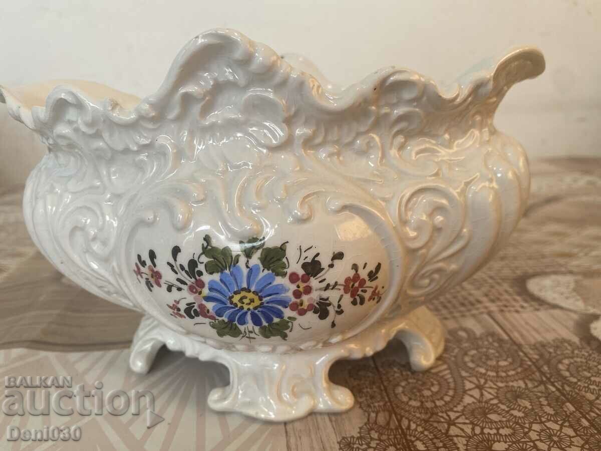 Beautiful porcelain planter special selection with markings