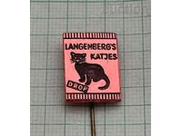 LANGENBERGS CAT FOOD ADVERTISING BADGE