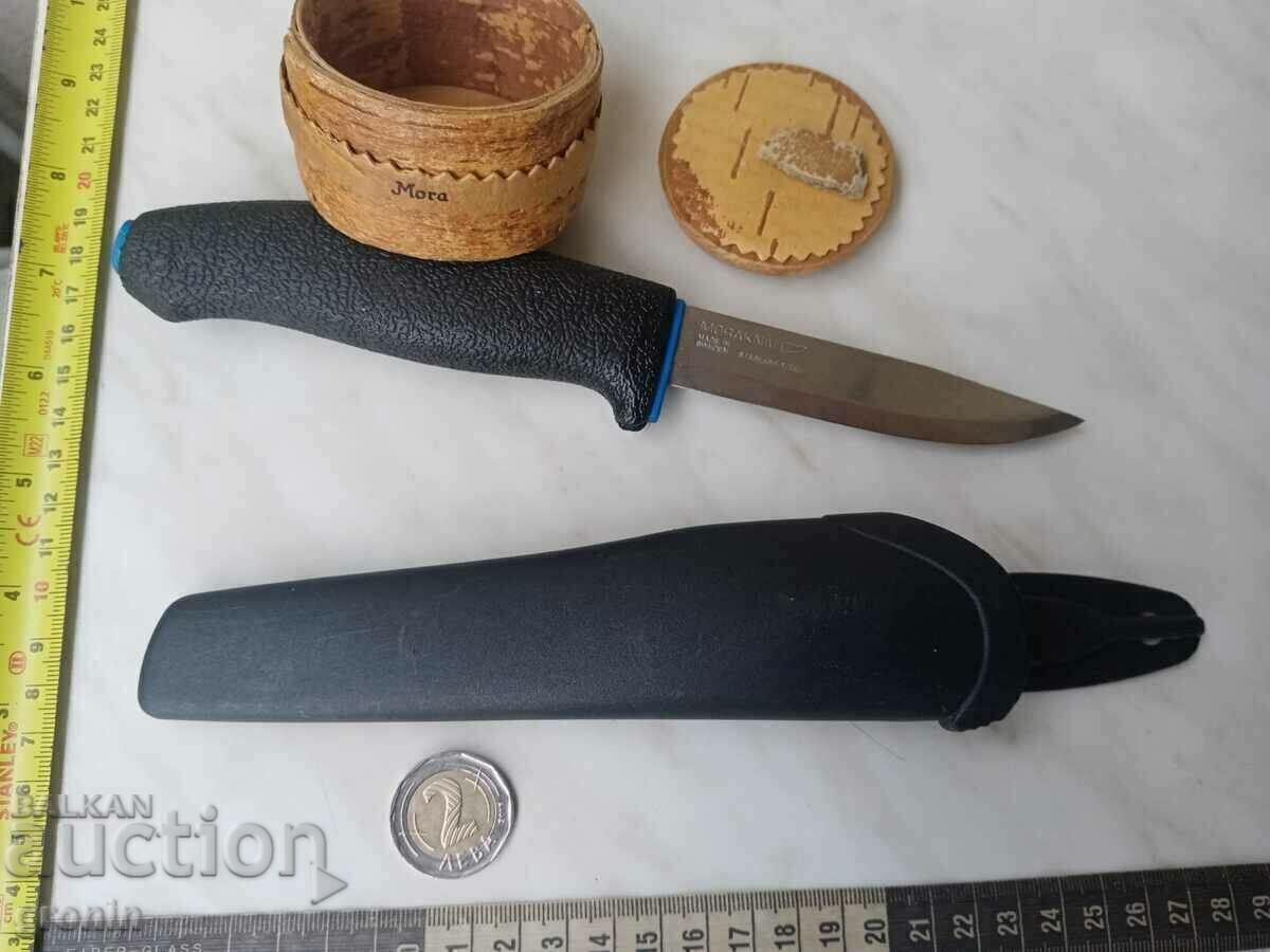 Lot Cuțit MORA, MORA, Fabricat în Suedia, și o cutie de mesteacăn cu preț 48.00 BGN | € 24.54 Lot Cuțit MORA, MORA, Fabricat în Suedia, și o cutie de mesteacăn cu preț 48.00 BGN | € 24.54