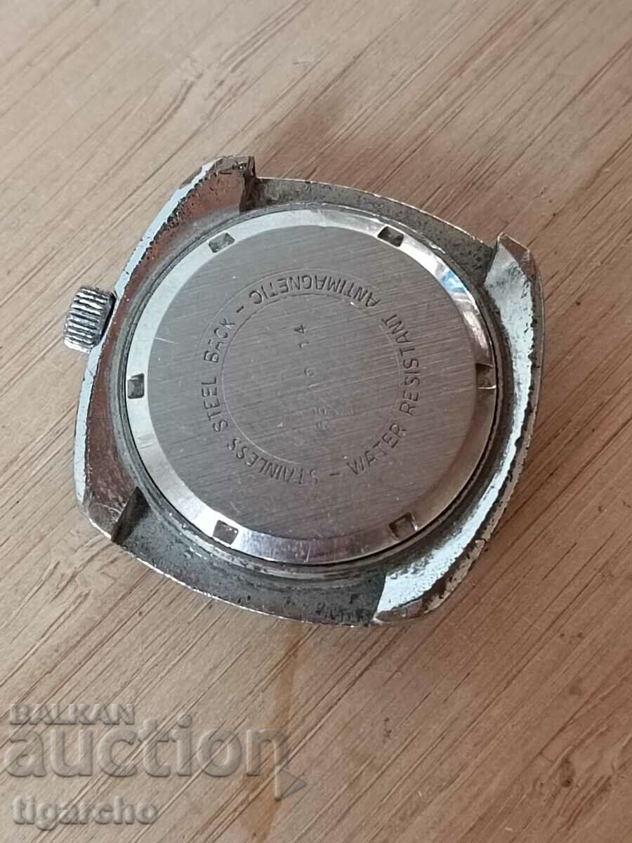 Delivery of Yema clock Delivery of Yema clock