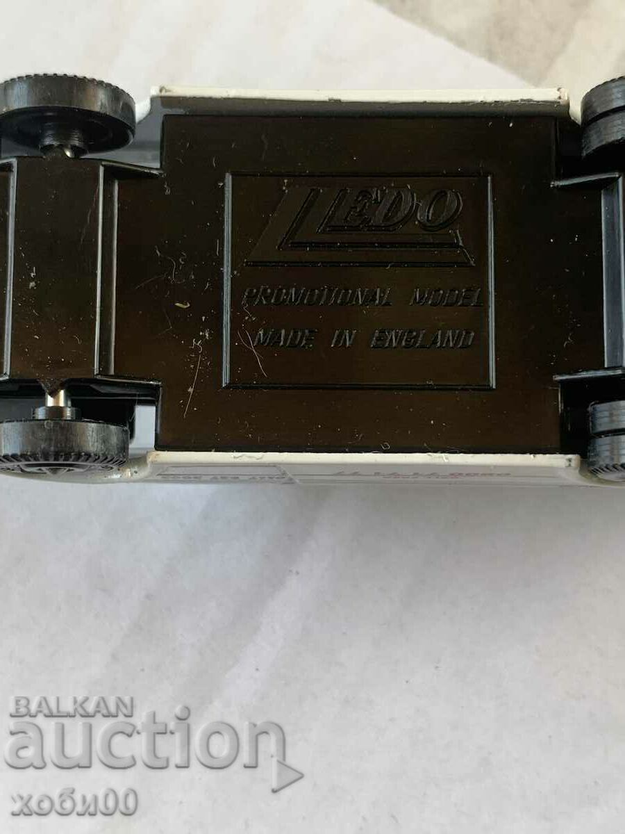 trolley 39 - 5 trolley 39 - 5