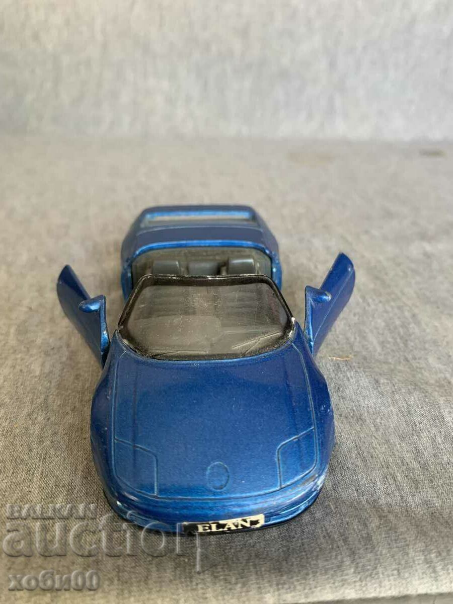 Auction trolley 37 Auction trolley 37