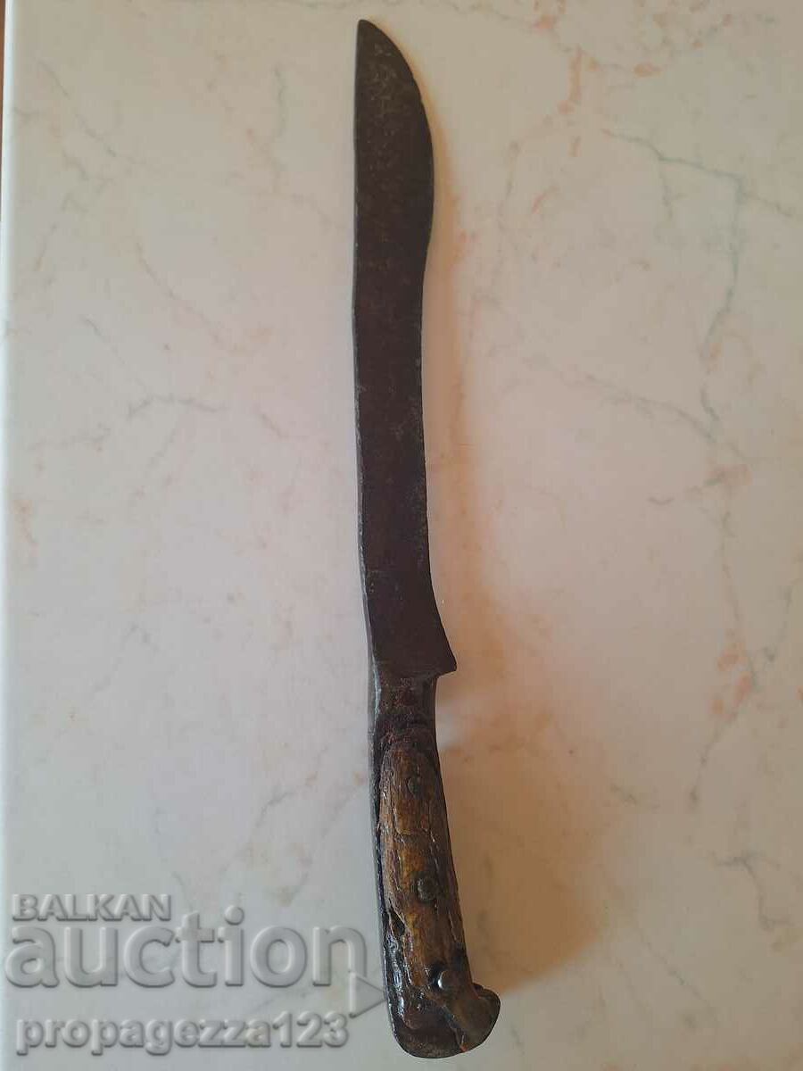 38 cm. Old karakulak.