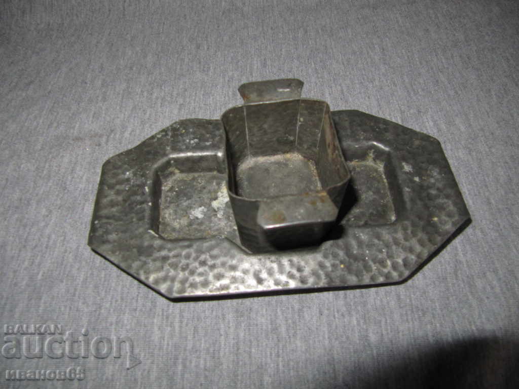 Auction old court Auction old court