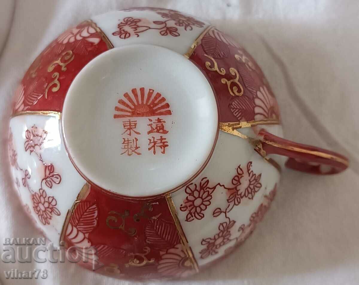 Delivery of porcelain service