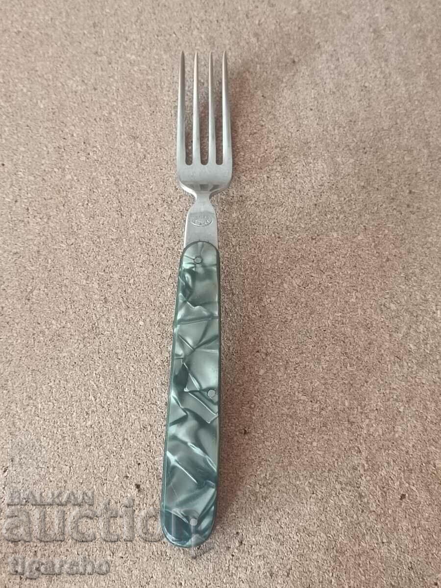 Folding fork