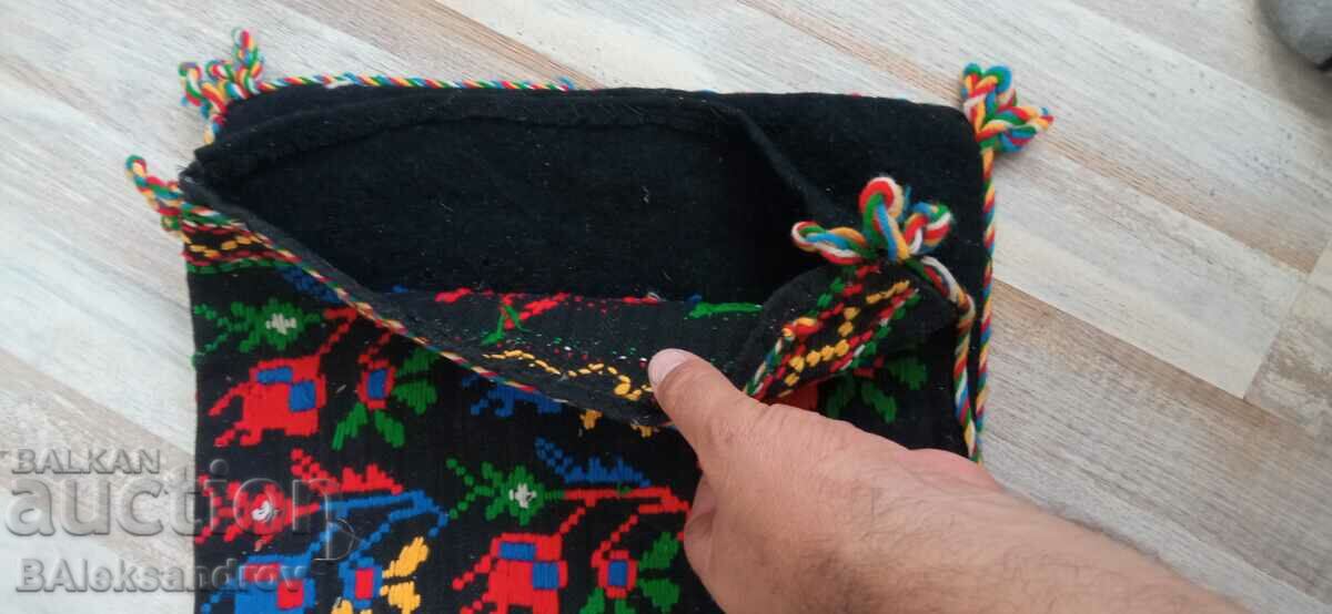 Revival handwoven patterned cover - 5