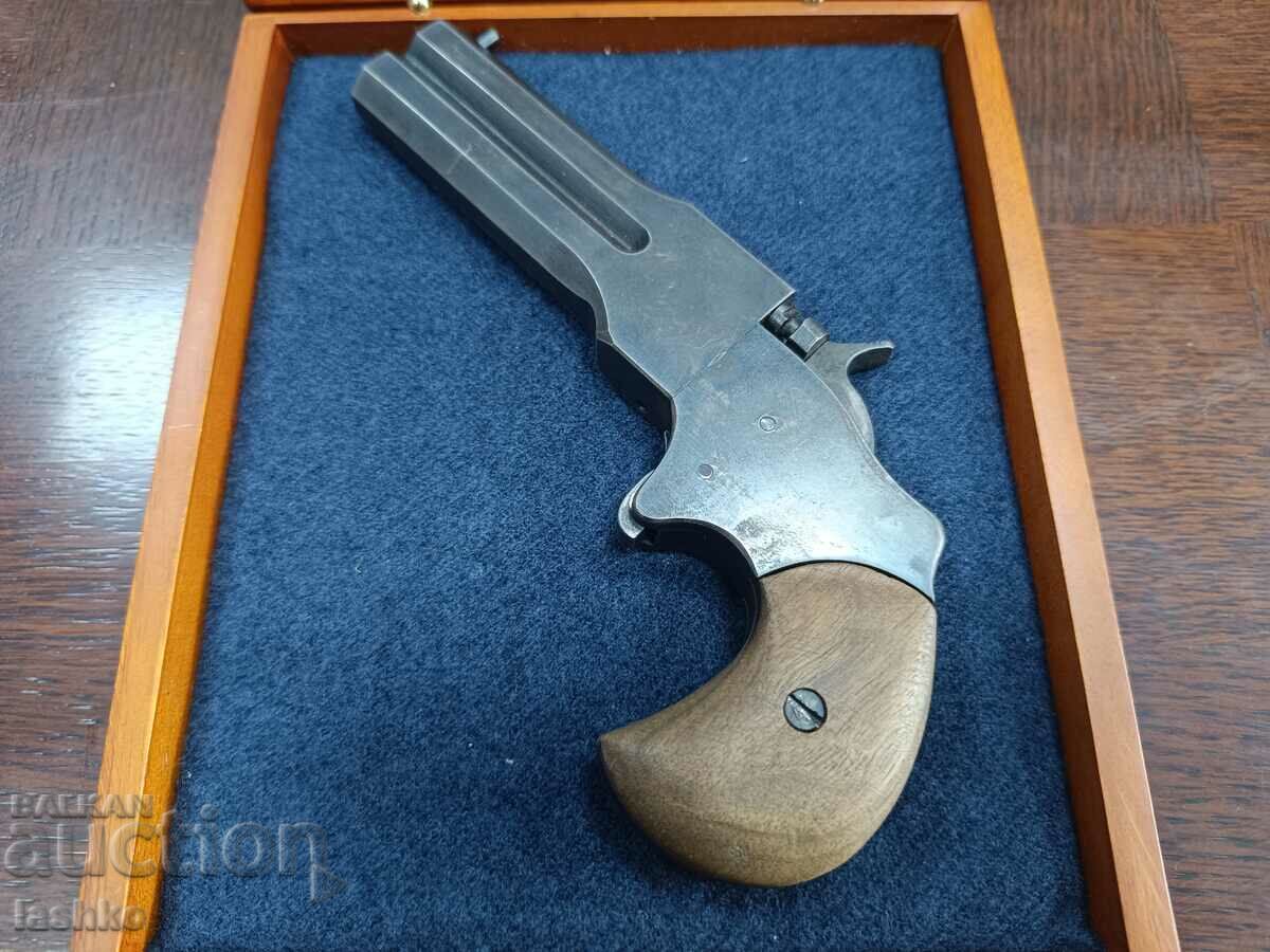 Derringer, un pistol