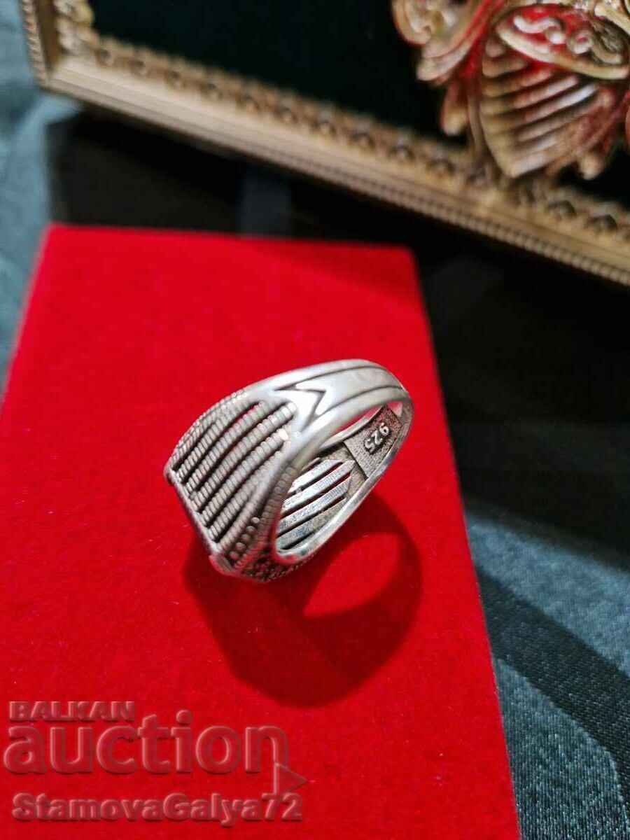 A lovely antique silver ring - 5 A lovely antique silver ring - 5