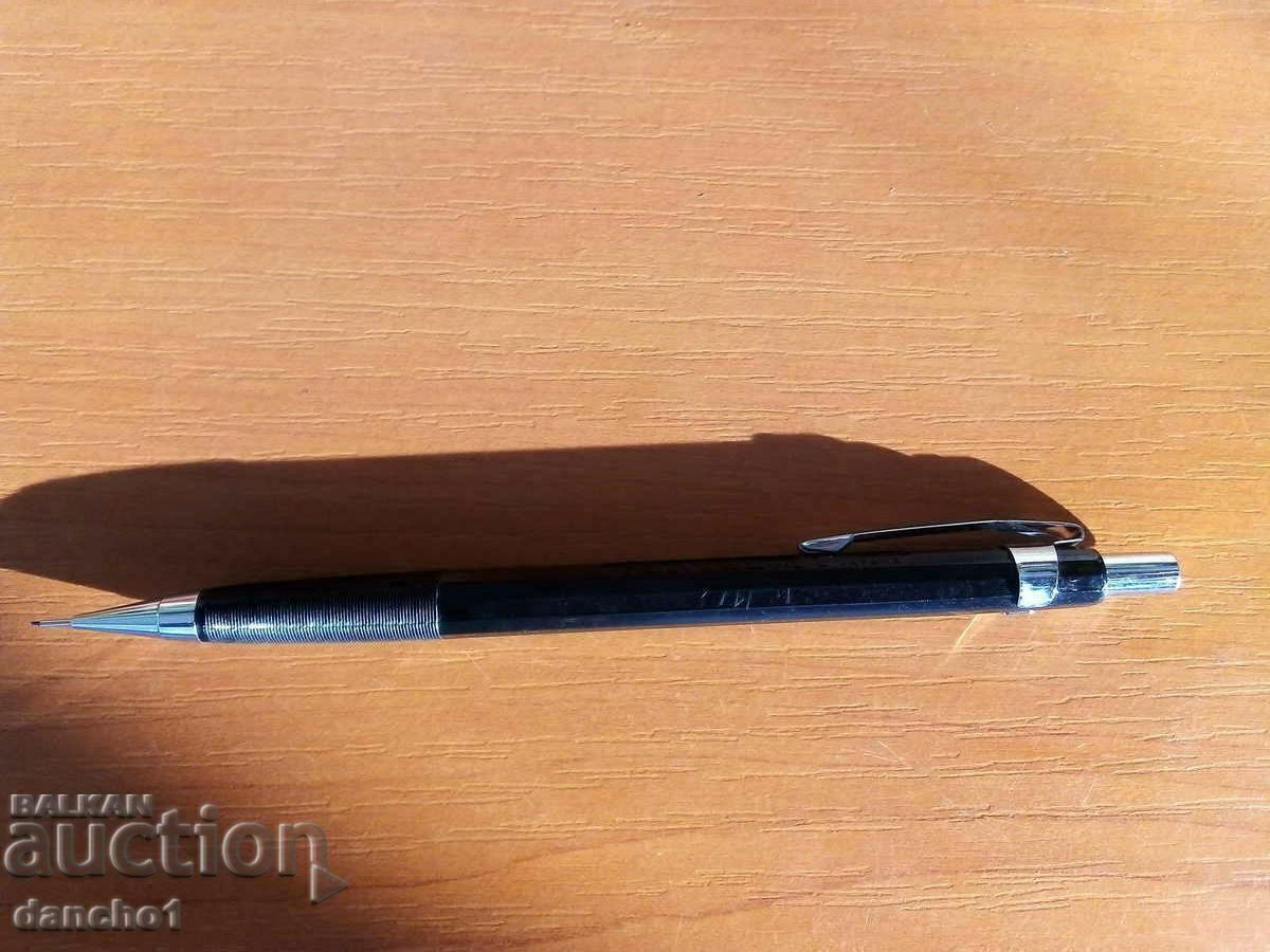 Creion automat Pentel cu preț 8.00 BGN | € 4.09 Creion automat Pentel cu preț 8.00 BGN | € 4.09