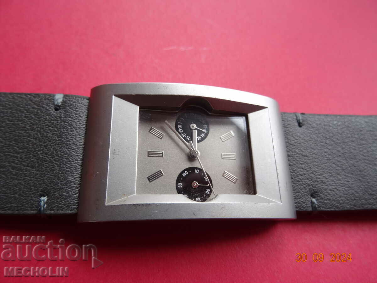 Auction COLLECTIBLE original AUDI quartz Auction COLLECTIBLE original AUDI quartz