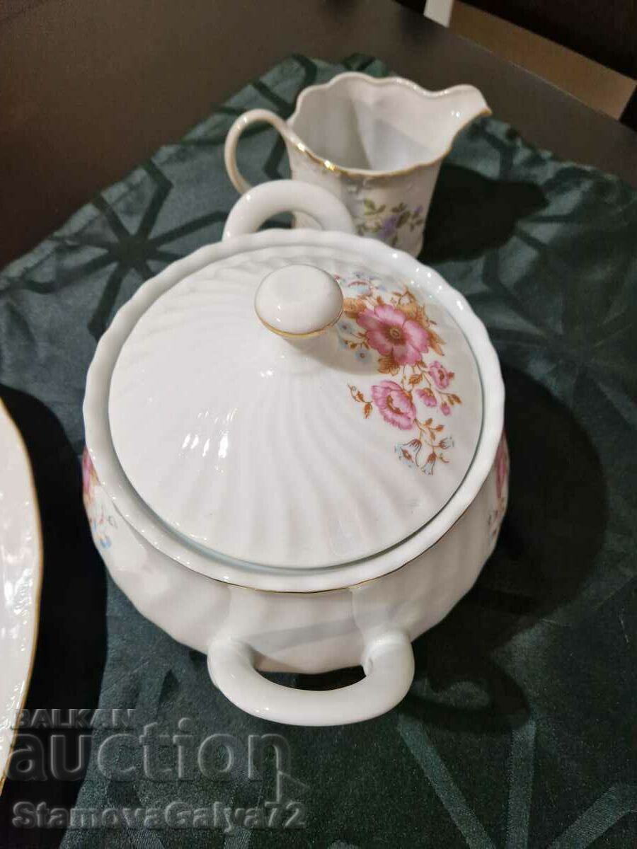 A beautiful antique Bulgarian porcelain soup bowl - 5 A beautiful antique Bulgarian porcelain soup bowl - 5