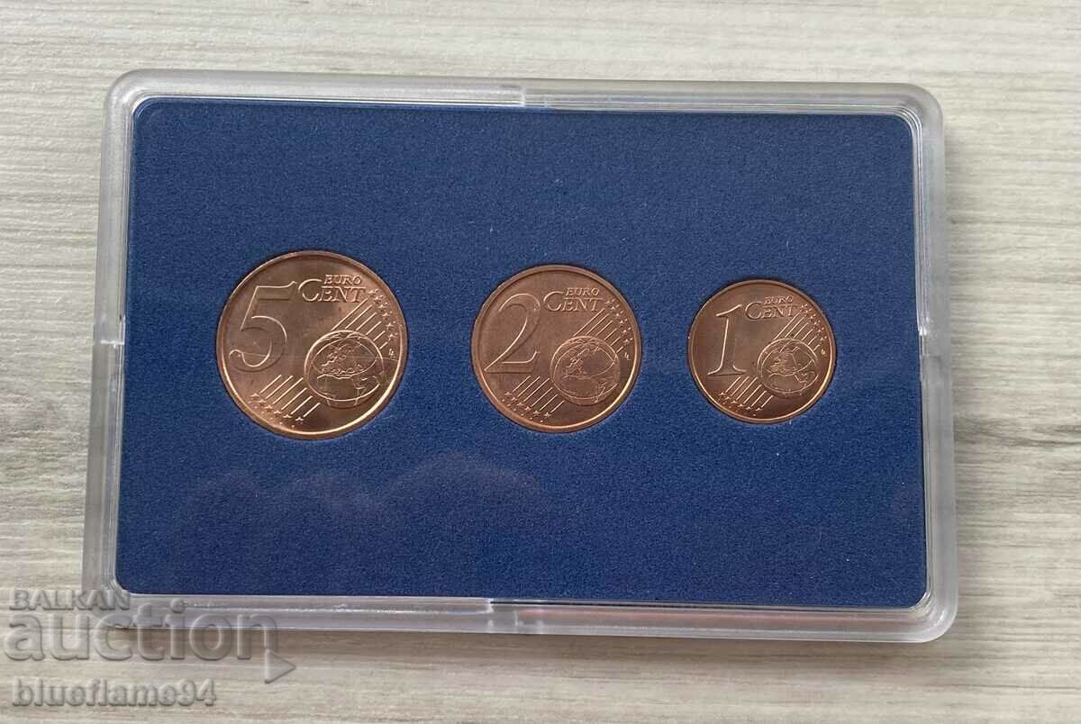Set 1 2 5 euro cents San Marino 2004 with price 8.00 BGN | € 4.09 Set 1 2 5 euro cents San Marino 2004 with price 8.00 BGN | € 4.09
