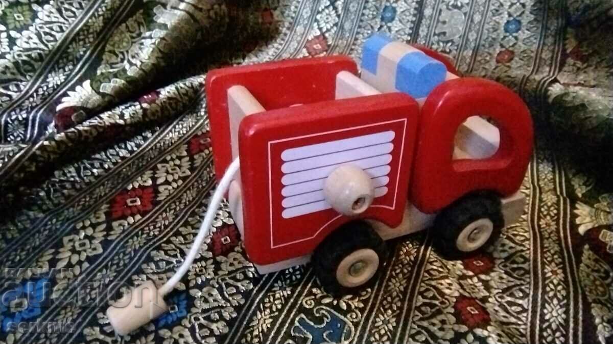 Παράδοση Ένα ξύλινο παιχνίδι Παράδοση Ένα ξύλινο παιχνίδι