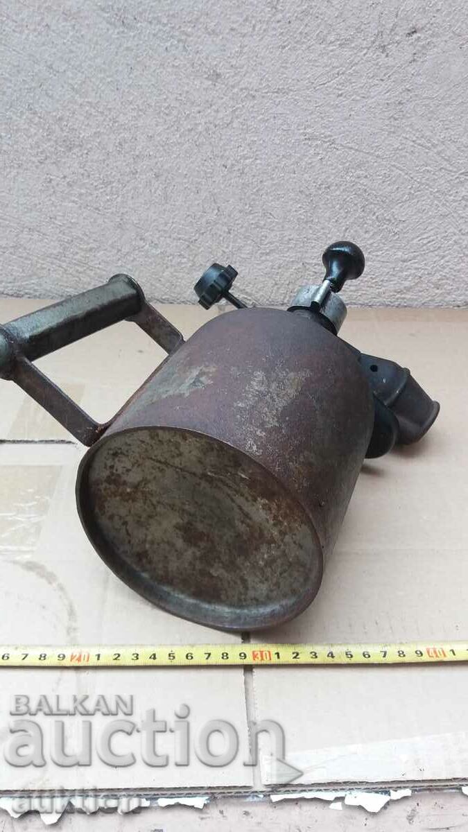 SOLID METAL PETROL BURNER, LAUNDRY - 6 SOLID METAL PETROL BURNER, LAUNDRY - 6