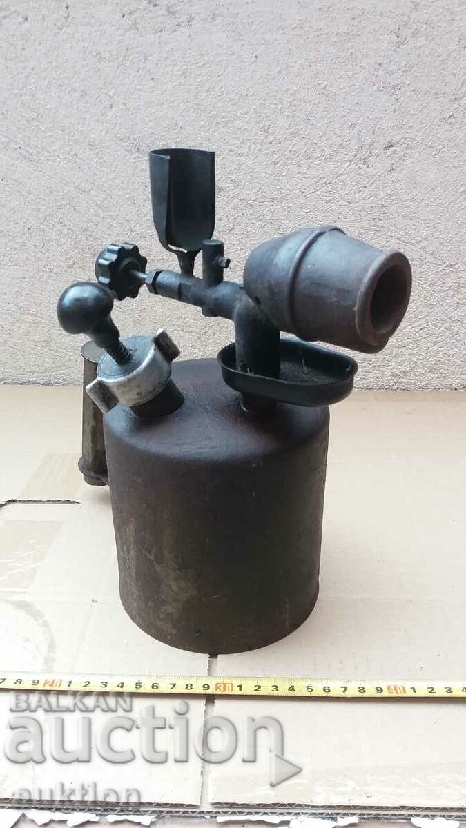 SOLID METAL PETROL BURNER, LAUNDRY - 7 SOLID METAL PETROL BURNER, LAUNDRY - 7