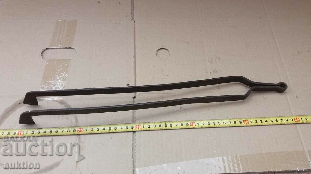 WROUGHT DILAF, FIREPLACE STAND - 6 WROUGHT DILAF, FIREPLACE STAND - 6