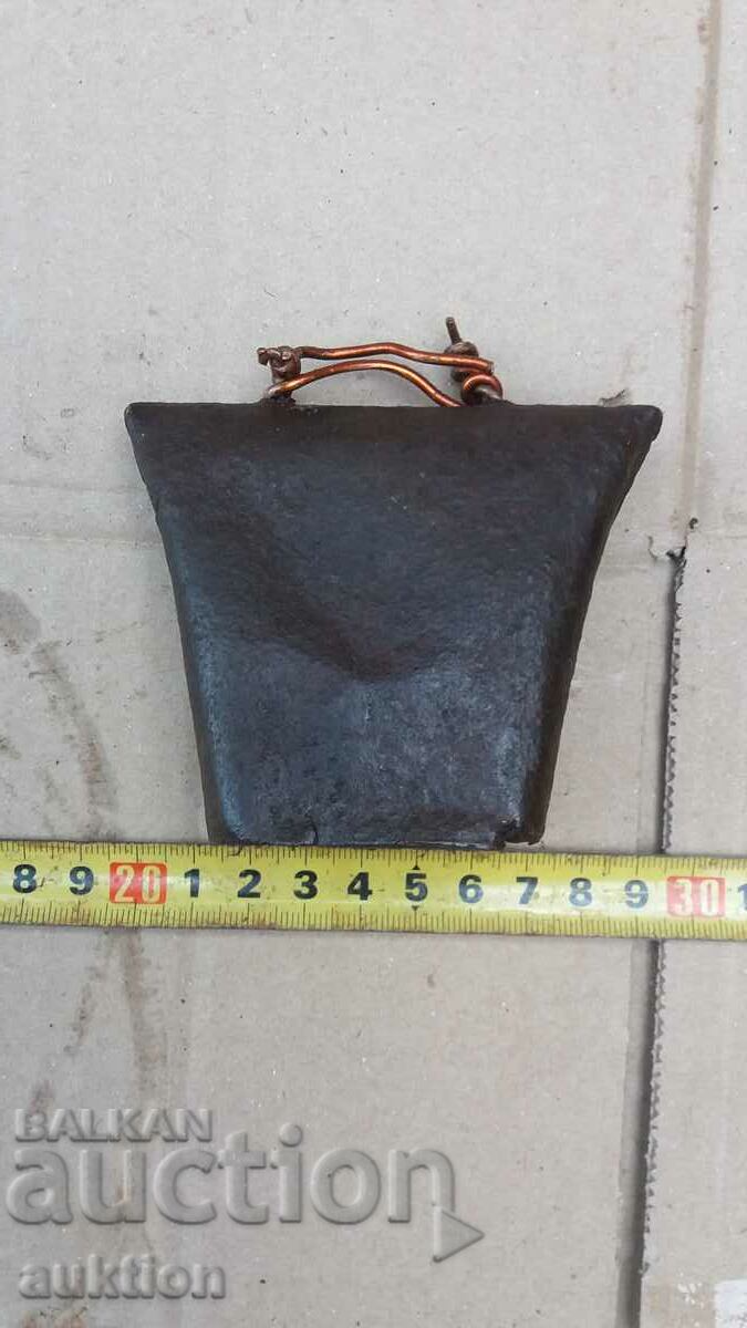 ΜΕΓΑΛΟ ΚΟΡΙΤΣΙ με τιμή 4.99 BGN | € 2.55 ΜΕΓΑΛΟ ΚΟΡΙΤΣΙ με τιμή 4.99 BGN | € 2.55