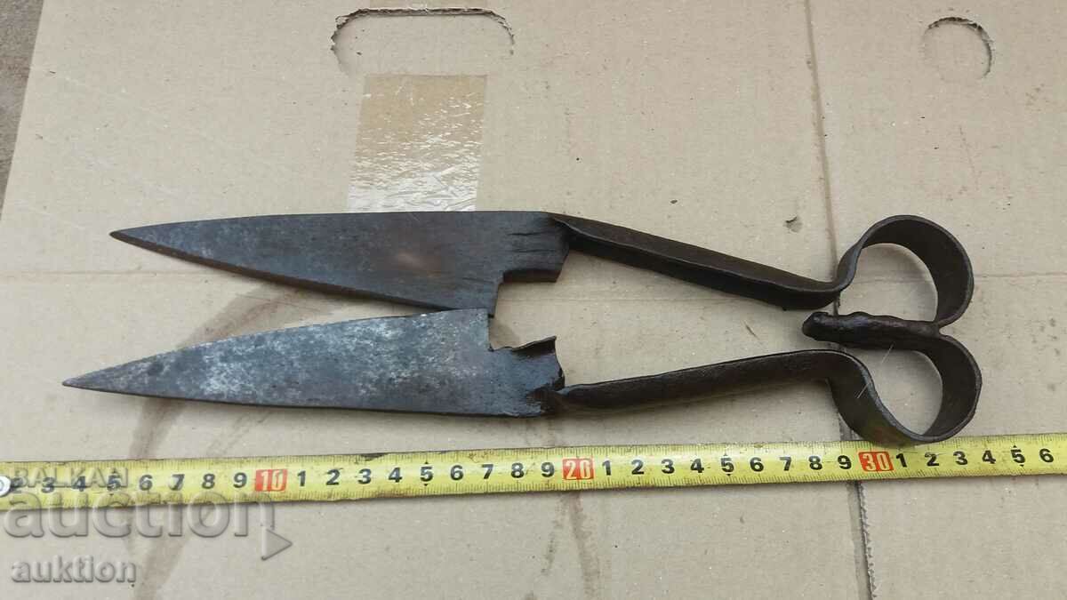 OLD SHEEP SHEARS