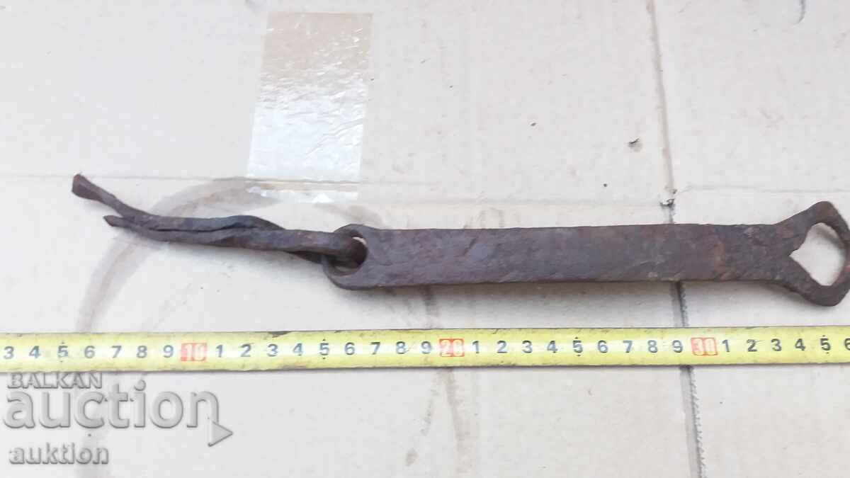 WROUGHT RENAISSANCE GATE LOCK with price 3.99 BGN | € 2.04 WROUGHT RENAISSANCE GATE LOCK with price 3.99 BGN | € 2.04