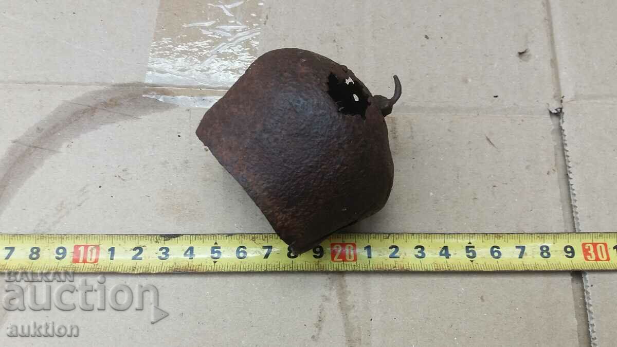 Auction OLD GIRL Auction OLD GIRL