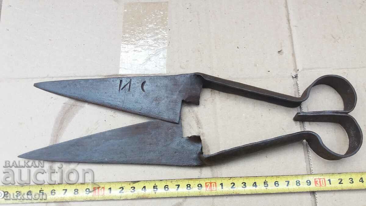 Auction OLD SHEEP SHEARS Auction OLD SHEEP SHEARS