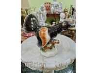 Антикварна колекционерска английска порцеланова фигура