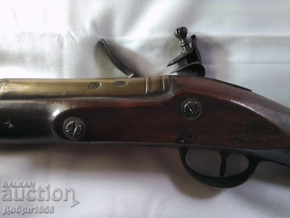 PUȘCĂ CU CREMENE TIP "TROMBON" - 13 PUȘCĂ CU CREMENE TIP "TROMBON" - 13