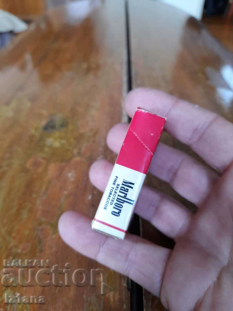 Auction  Old matchbox, Marlboro matches