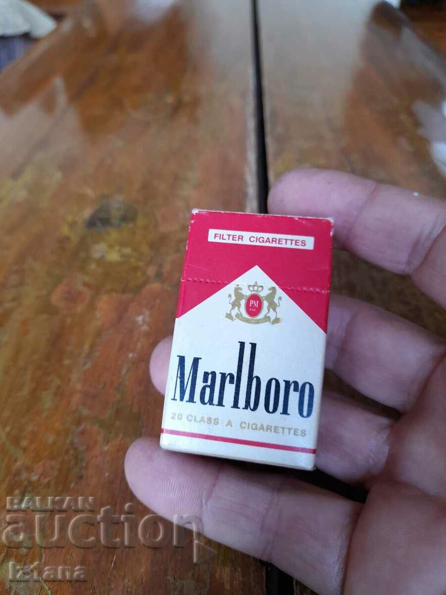 Delivery of Old matchbox, Marlboro matches