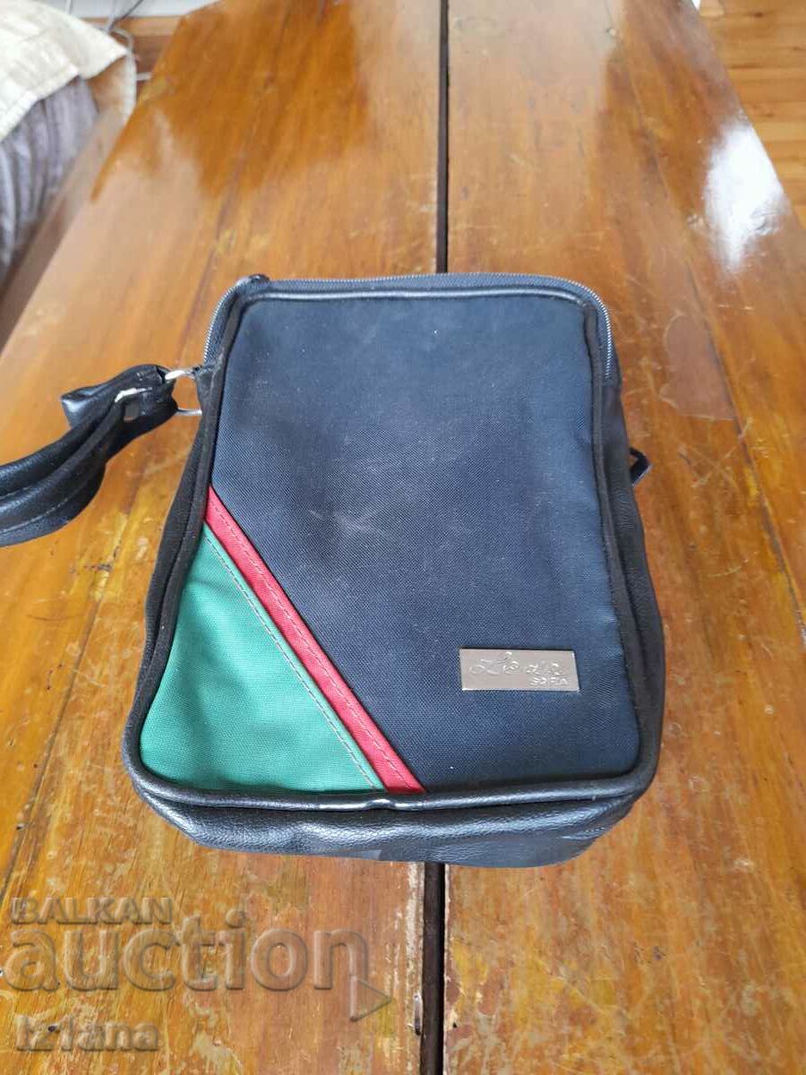 Old Leda folding bag