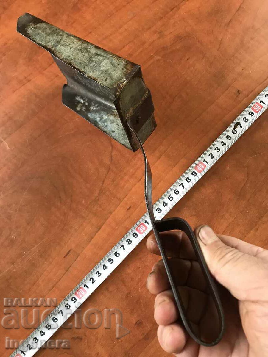 Auction SHOVEL GARBAGE SHOVEL ASH WOOD STOVE Auction SHOVEL GARBAGE SHOVEL ASH WOOD STOVE