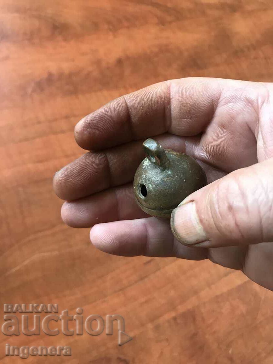 Auction CHAN BELL WALNUT ANTIQUE HORSESHOE Auction CHAN BELL WALNUT ANTIQUE HORSESHOE