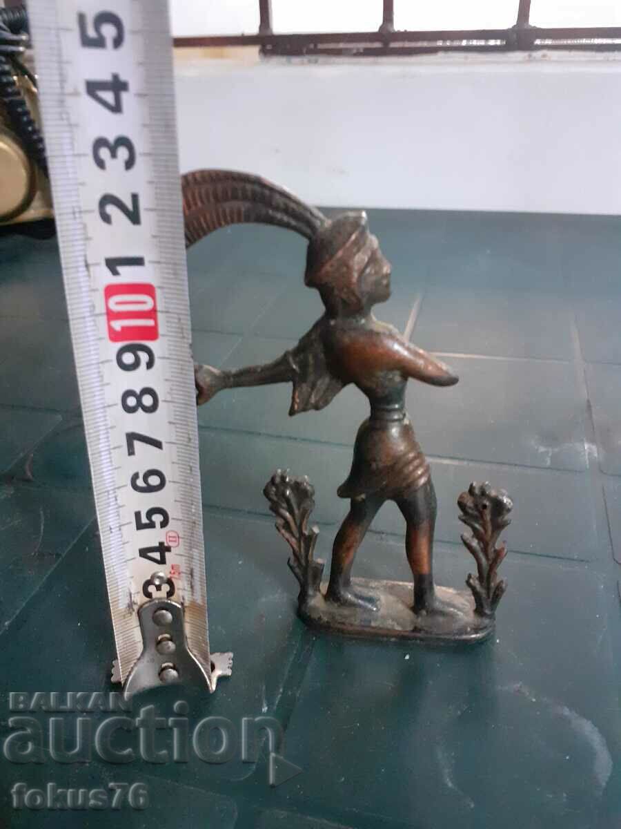 Delivery of Small metal figure statuette Indian
